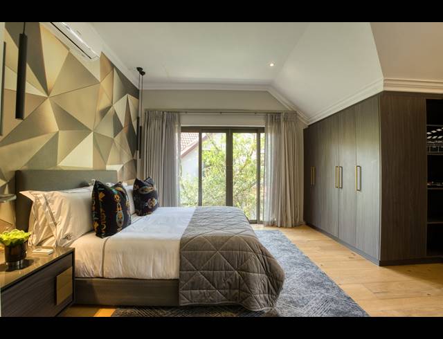 4 BEDROOM HOUSE FOR SALE IN ZIMBALI ESTATE